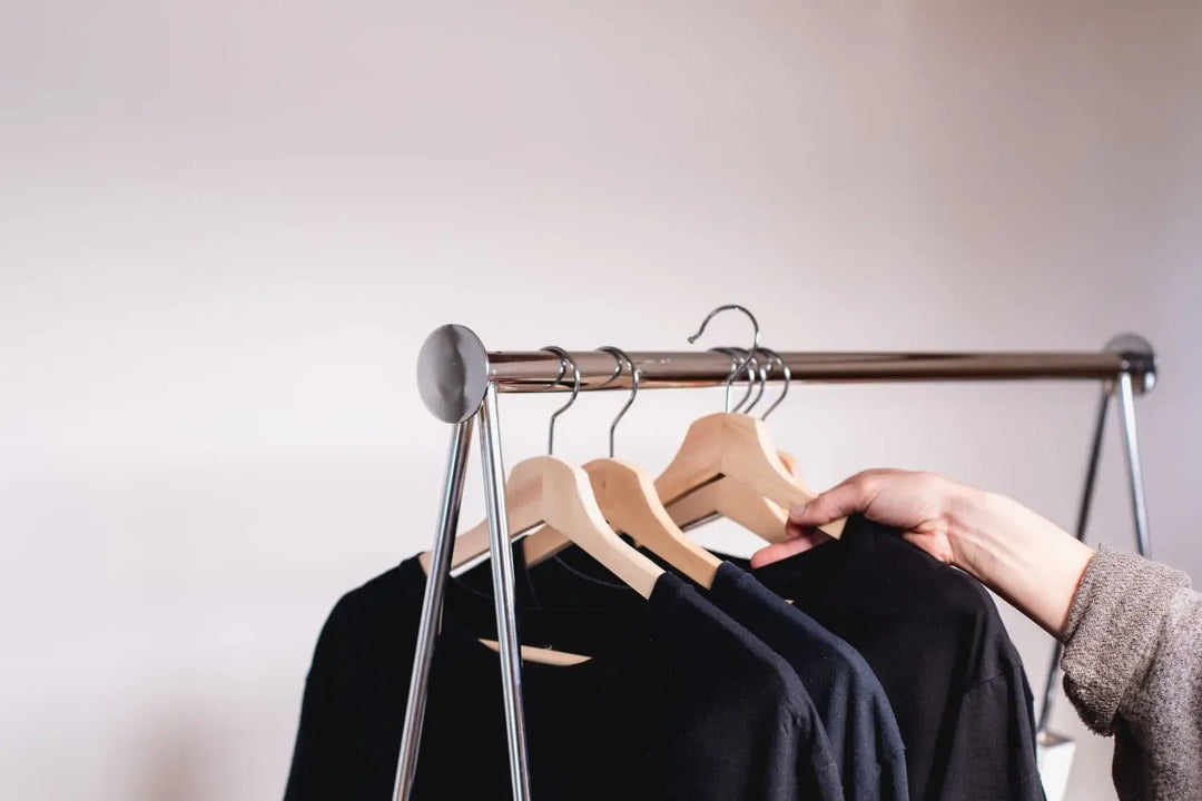 Tips on Cleaning out your Closet: An Underrated Form of Therapy - clever alice