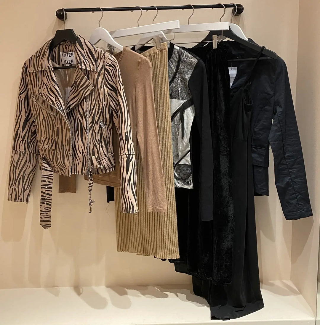 What Is A Clever Alice Sample Sale?