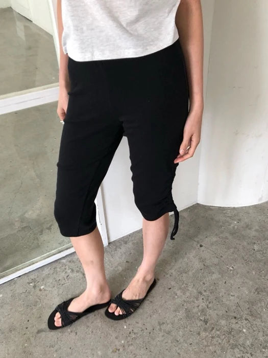 Clever Alice Shirring Capri Pants