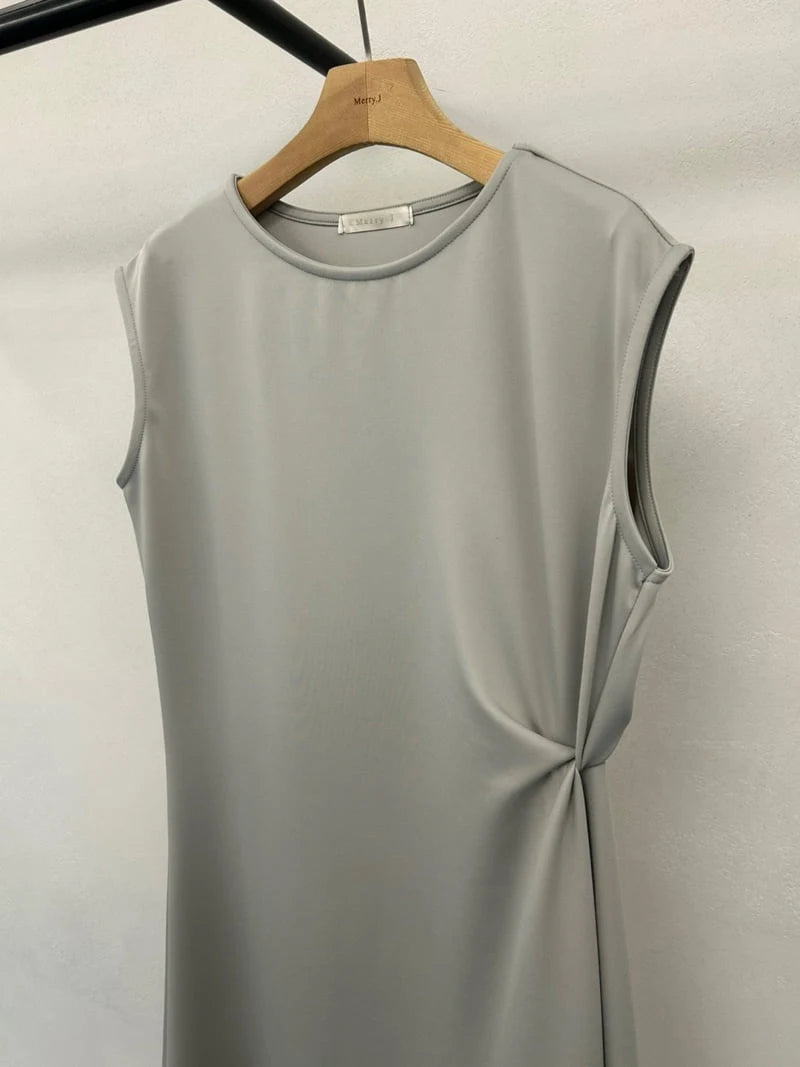 Clever Alice Twist Detail One-Piece