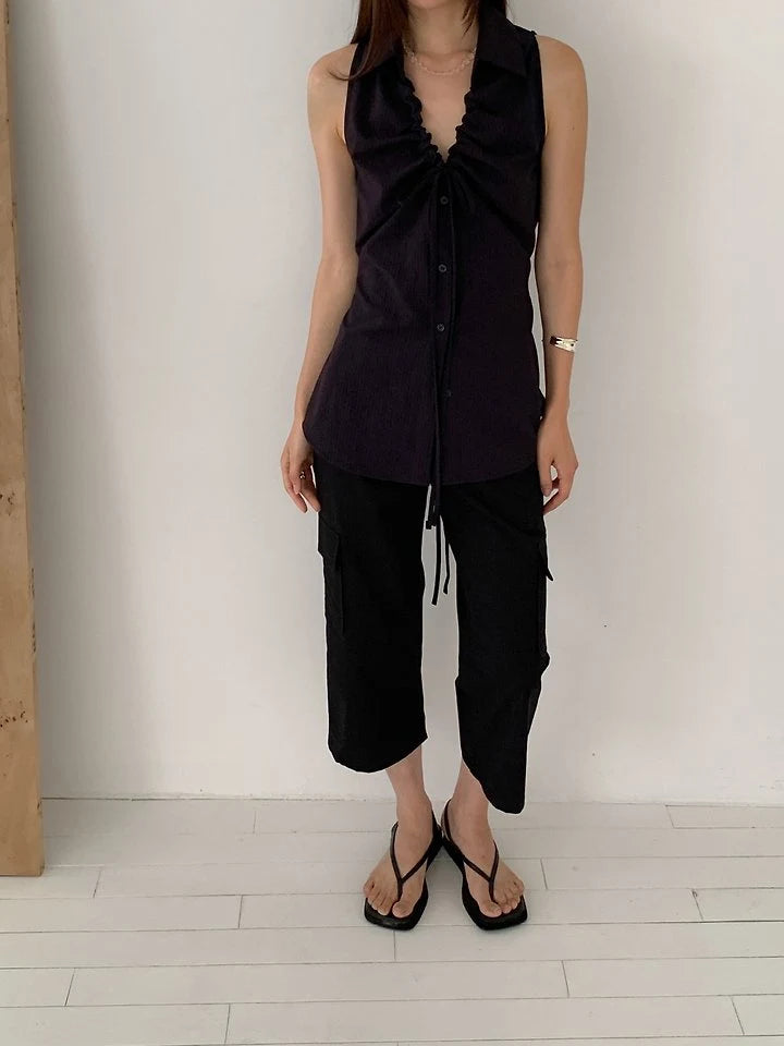 Clever Alice Tunnel Sleeveless Blouse