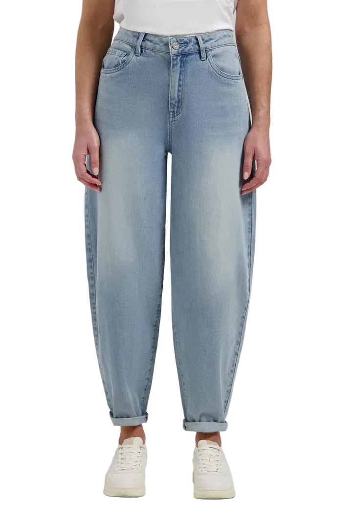 Florez Fani barrel jeans | Mid Blue - clever alice
