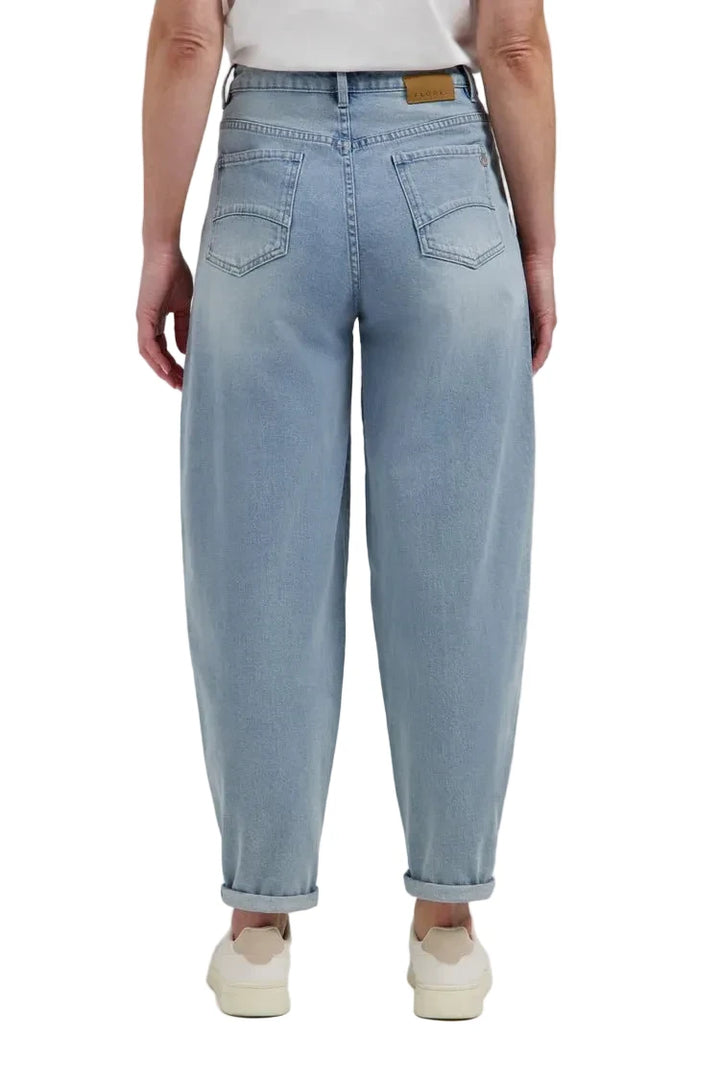 Florez Fani barrel jeans | Mid Blue - clever alice