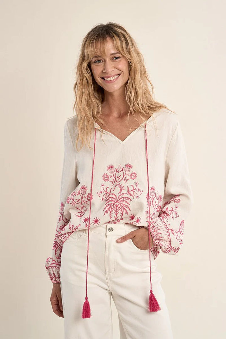 Molly Bracken - Poplin blouse, embroidered - clever alice