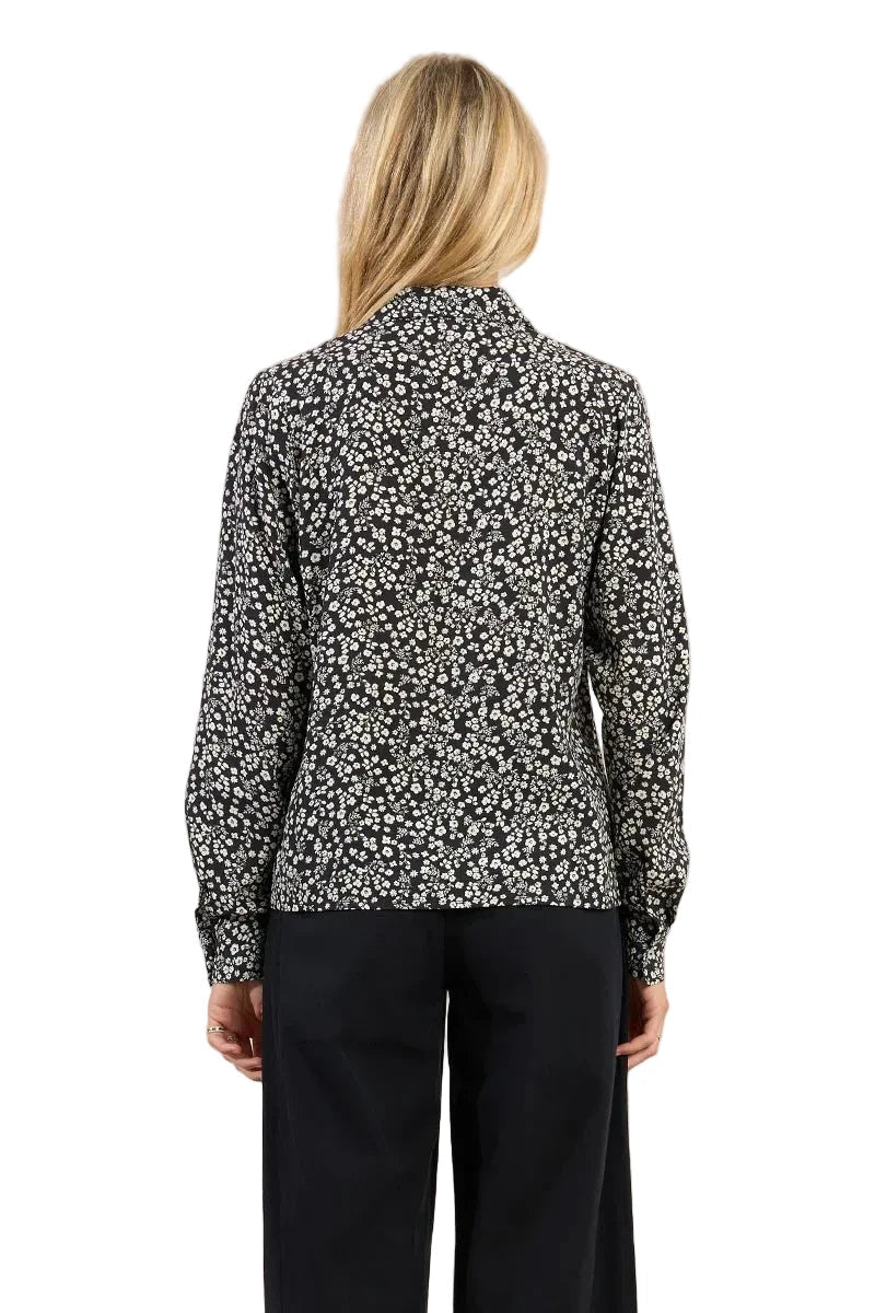 Molly Bracken Printed shirt, flap pockets - clever alice