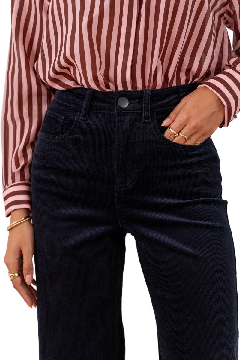 Oraij Paris Pantalon en velour AVA Navy - clever alice