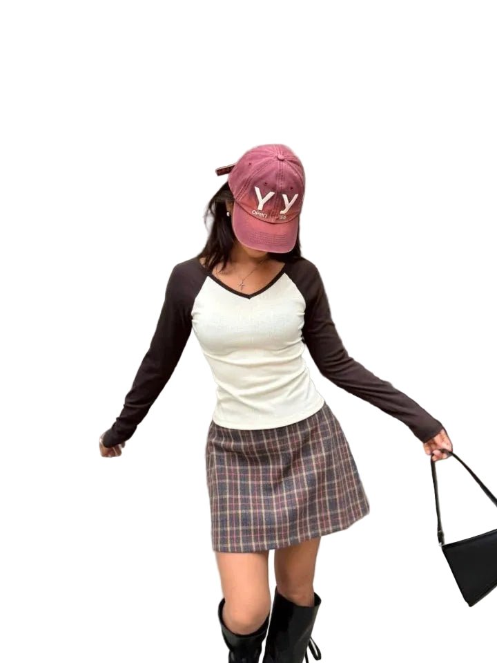 Queensmade Two - Rib V - neck Tee - clever alice