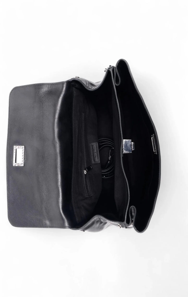 Walter Baker Billie Satchel - clever alice